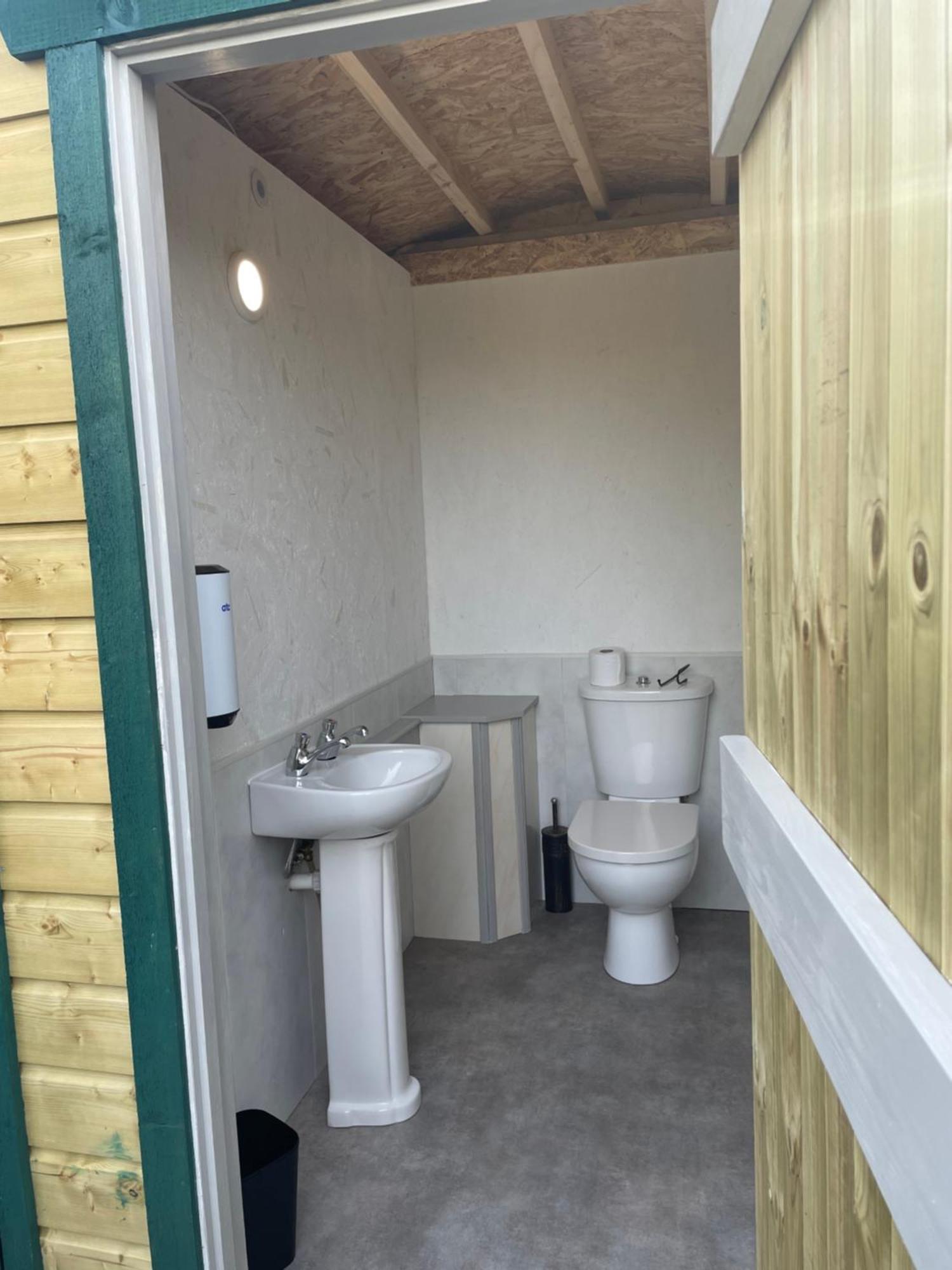 Hotel Glamping In The 2Nd Field à Aughrim Extérieur photo